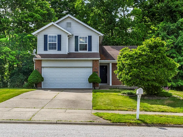 3905 Little Creek Dr — Photo 1