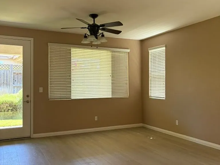 11713 Alton Manor Dr — Photo 2