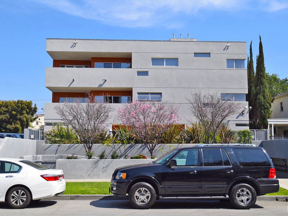 1st image of 722 S Windsor Blvd APT 302
