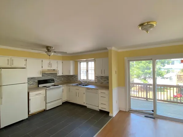 22 Chamberlain St, New Haven, CT