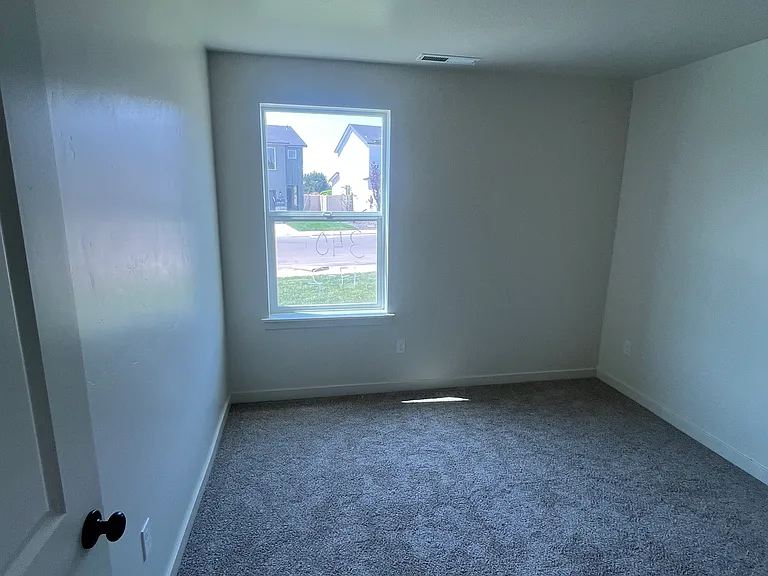 1810 Jensens Way #1810 — Photo 8