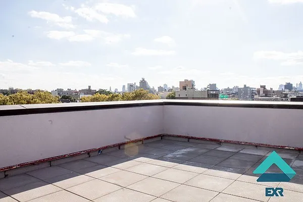 Rented by EXR | media 51