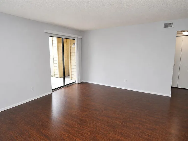 8718 Mallard Reserve Dr #104 — Photo 17