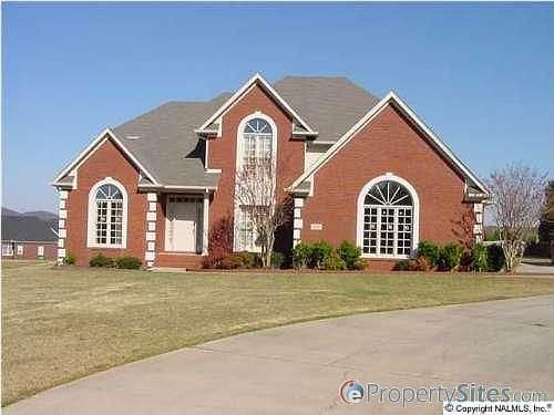 1st image of 101 Hidden Creek Dr