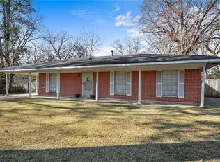 8568 Meadow Parkway Dr, Shreveport, LA 71108