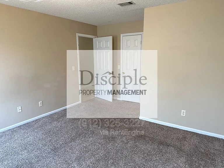 225 Magnolia Plantation Ct — Photo 4