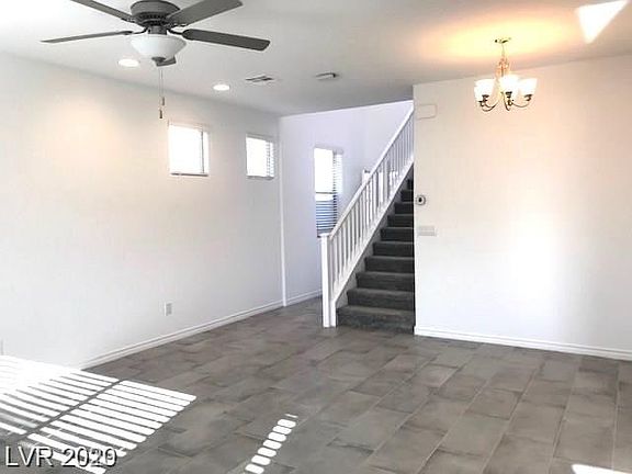 3rd image of 12295 Pinetina St