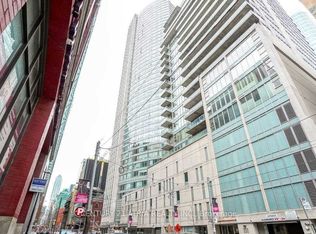 210 Victoria St #812, Toronto, ON M5B 2R3