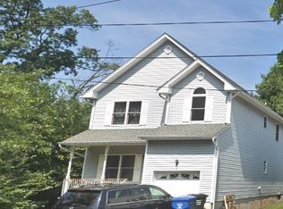 132 Trieste St, Iselin, NJ 08830