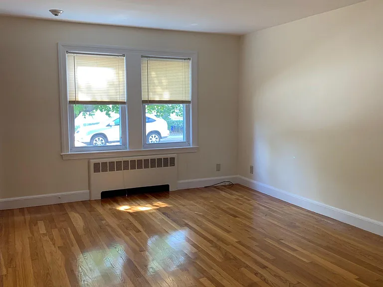 30 Merrymount Ave #1B — Photo 8