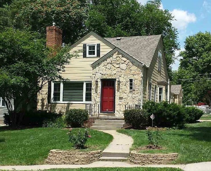 1st image of 6452 William St