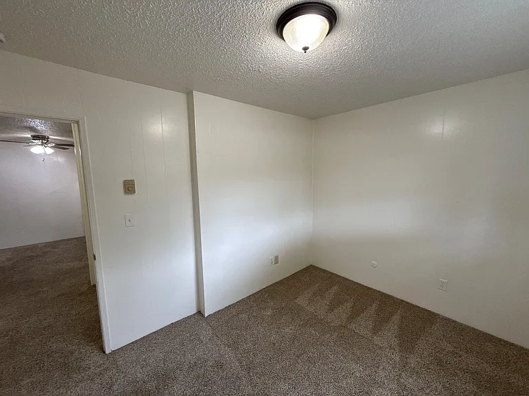 528 SW Levens St #2 — Photo 20
