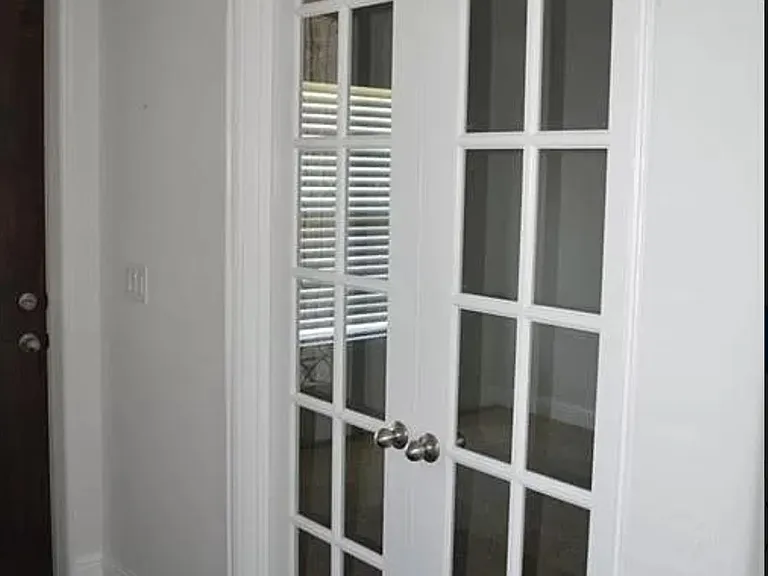 4416 Oak Bluff Dr — Photo 4
