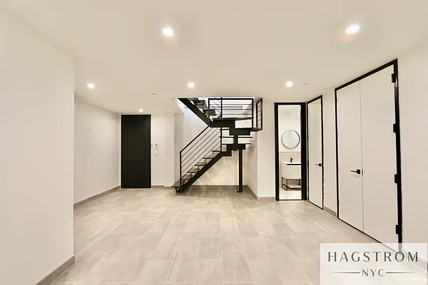 Rented by Hagstrom Management Inc | media 2