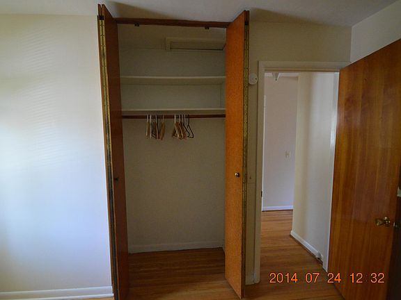 4th image of 52 Stewart St #4