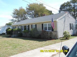 175 Wampanoag Trl, Riverside, RI 02915