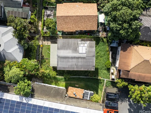 1638 Oo Ln APT D, Honolulu, HI 96817