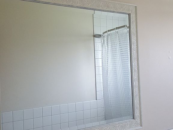 4th image of 7810 E 88th Ter