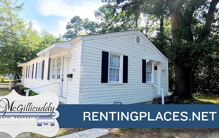 1240 Holden Dr — Photo 1