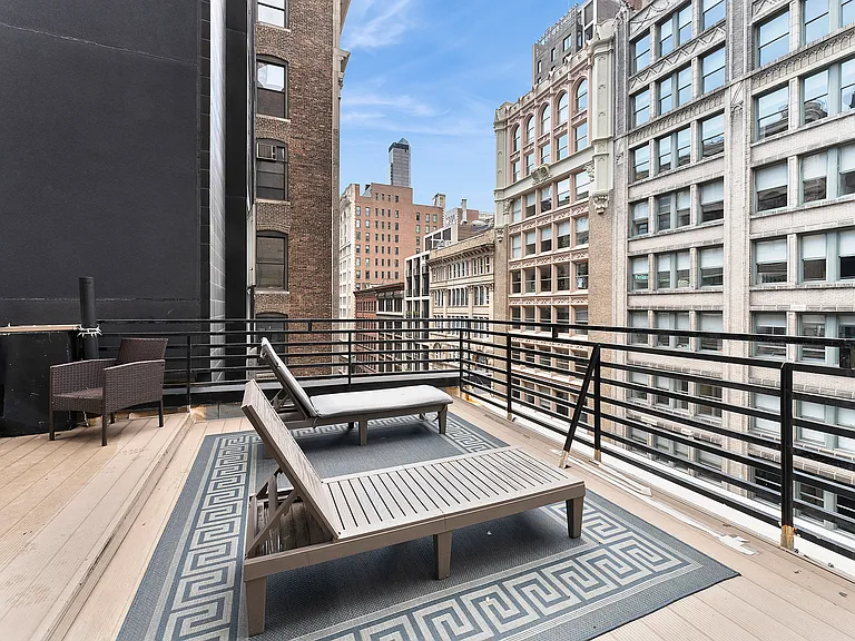 41 W 24th St #Penthouse 8F — Photo 1