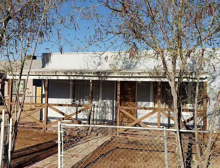 9215 S Calle Sahuaro — Photo 1