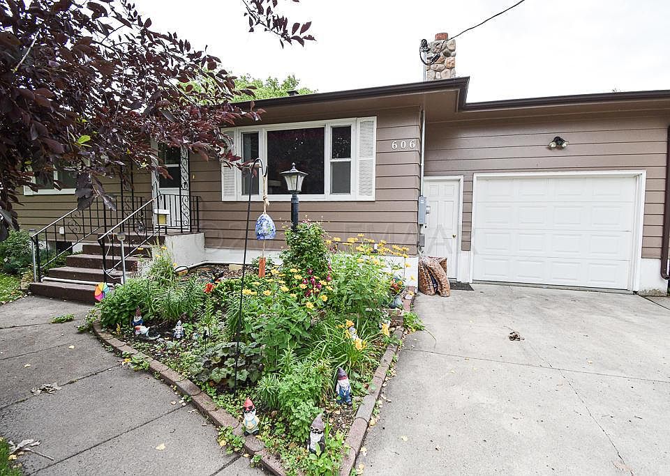 1st image of 606 Eglon Ave SE