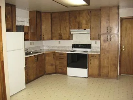418 W Babcock St — Photo 10