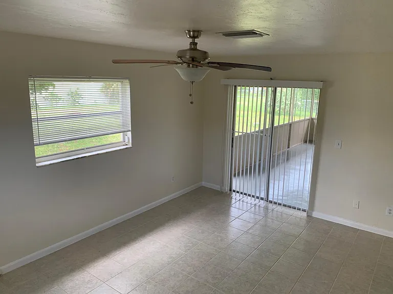 1329 Shelby Pkwy — Photo 6