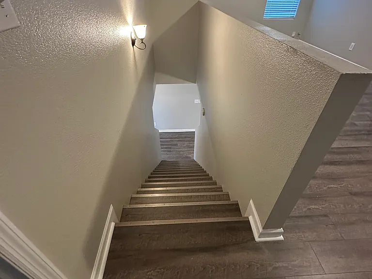 106 Cloverbrook Dr — Photo 37