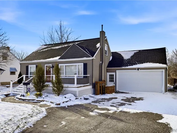 81 Huth Rd, Cheektowaga, NY 14225