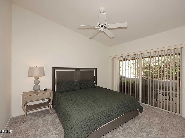 18510 E Leather Ln — Photo 22