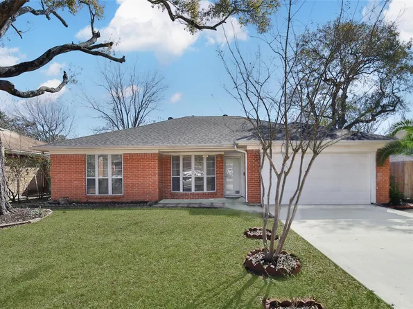 990 Redway Ln, Houston, TX 77062