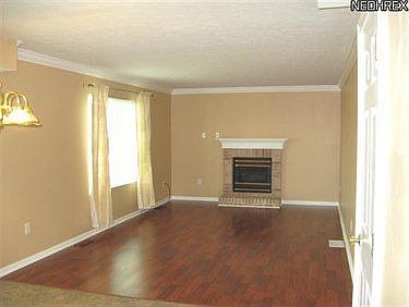 2nd image of 4910 Gateway Dr