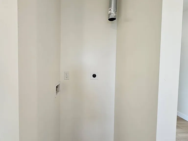 1008 S Bonnie Beach Pl #B — Photo 20