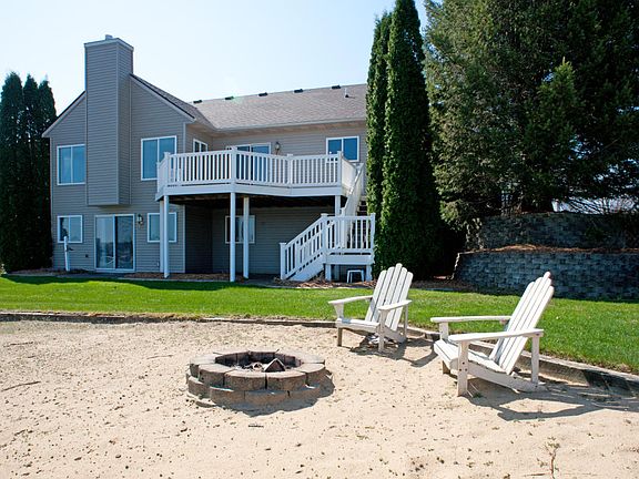 3rd image of 359 Sand Castle Dr