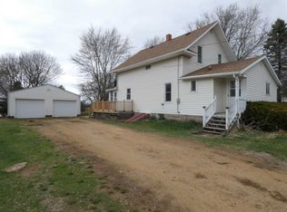 11511 Kluckhohn St, Stitzer, WI 53825