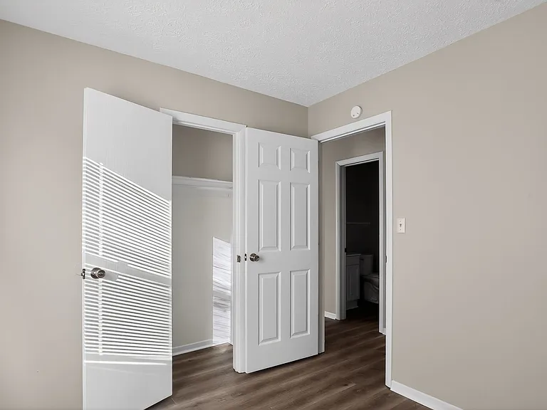 2707 Heatherlea Ct — Photo 23