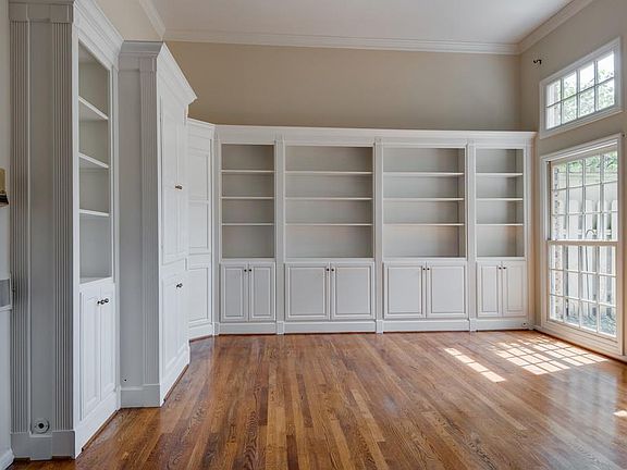 4th image of 401 Bowling Ave Unit 3