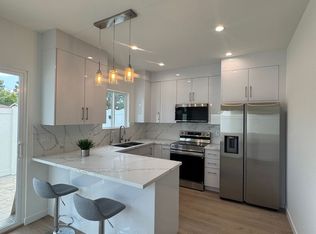 2102 N Pass Ave #100, Burbank, CA 91505
