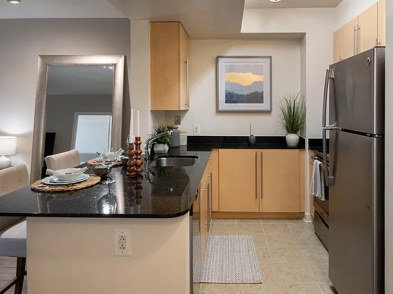 Spinnaker Bay at Harbor East — Photo 29