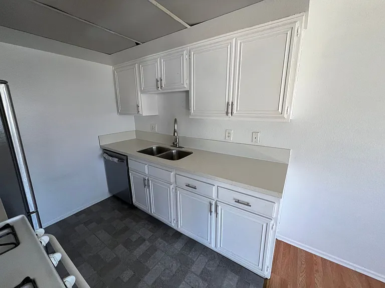 1251 S Meadow Ln #180 — Photo 5