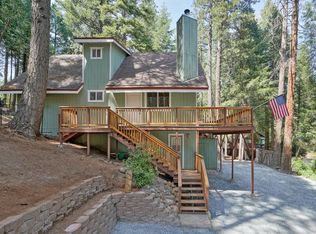 7030 Lakewood Ct, Pollock Pines, CA 95726