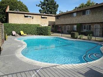 5th image of 5593 Pioneer Blvd APT 15