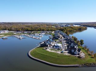 326 Leeward Way, Ottawa, IL 61350