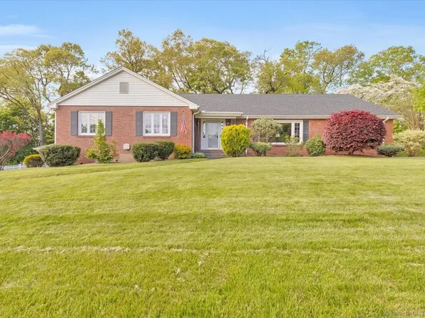 44 Robert Road, Manchester, CT 06040