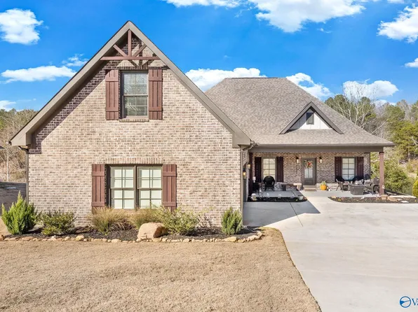 44 Oak Ridge Pl, Union Grove, AL 35175