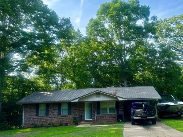 225 Cloverhill Dr, Anderson, SC 29624