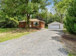 5212 Wilmer Rd, South Frontenac, ON K0H 2L0