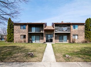 9870 Cordoba Ct APT 2D, Orland Park, IL