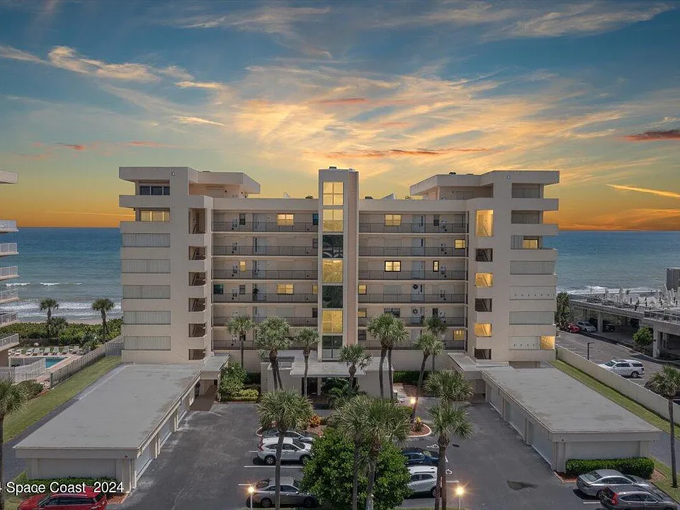 2725 N Highway A1A #301